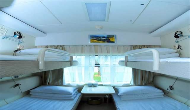 雪山下过春节，走进云南体育小镇的年味狂欢