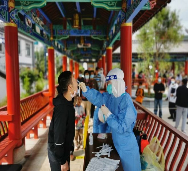 避开人潮，三月的大理樱花谷美得不像话