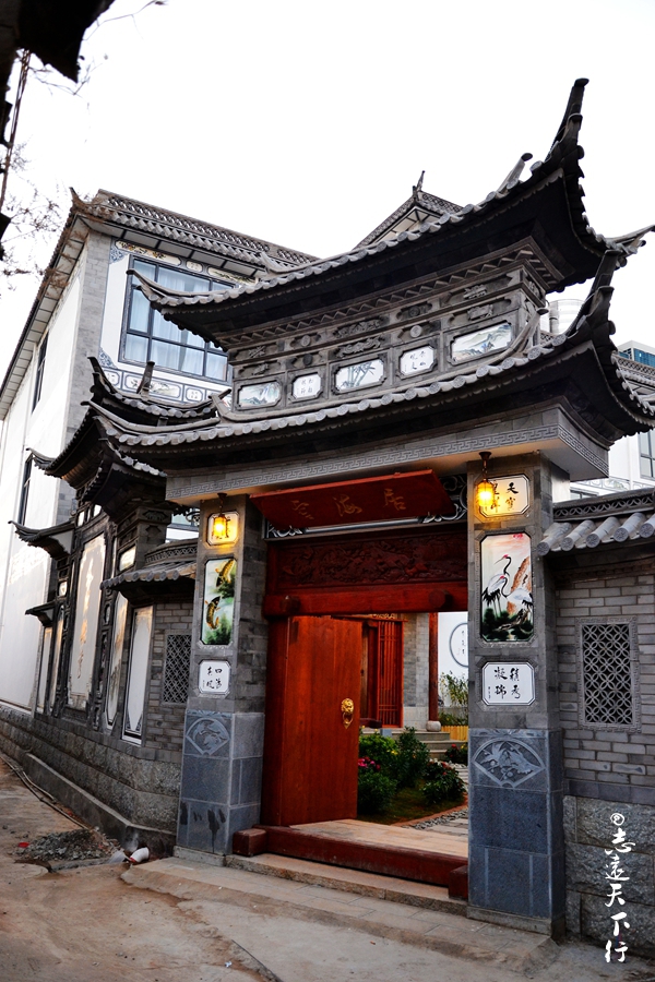 李现在大理古城开民宿的生意经